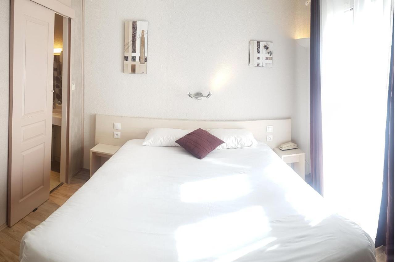 Hotel La Berangere Perouges Bagian luar foto
